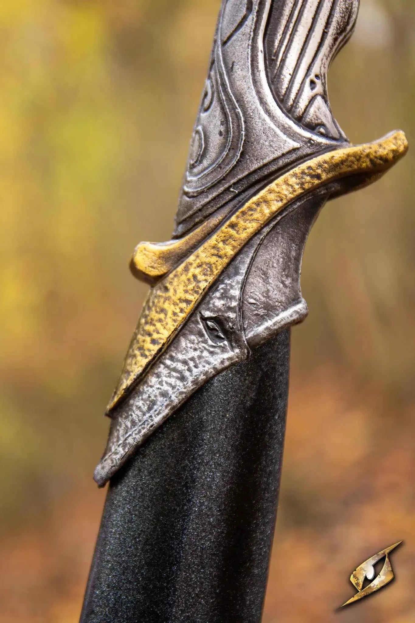 Curved Elven Sword