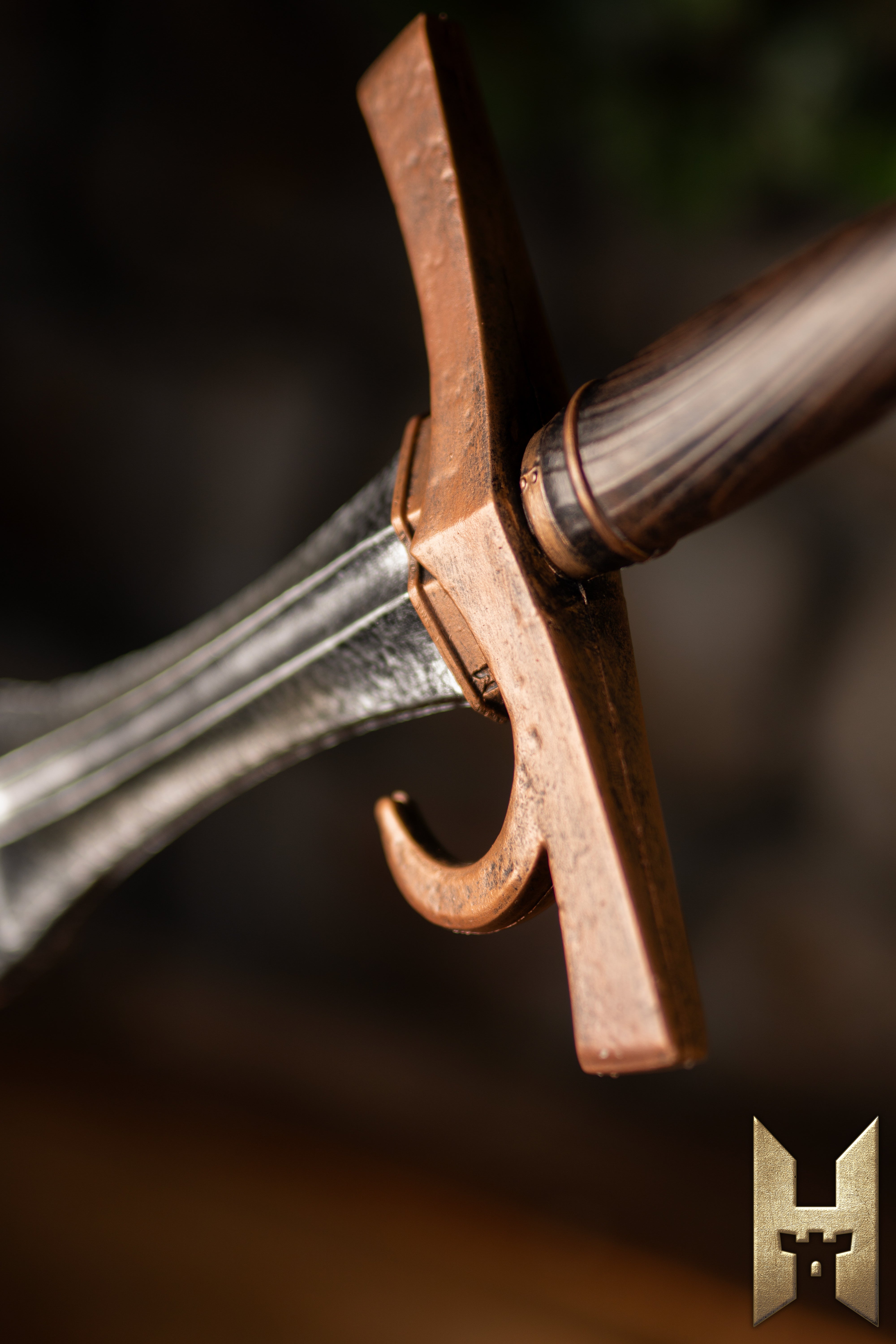 32770155 03 Milanese Sword Bronze Steel 109Cm
