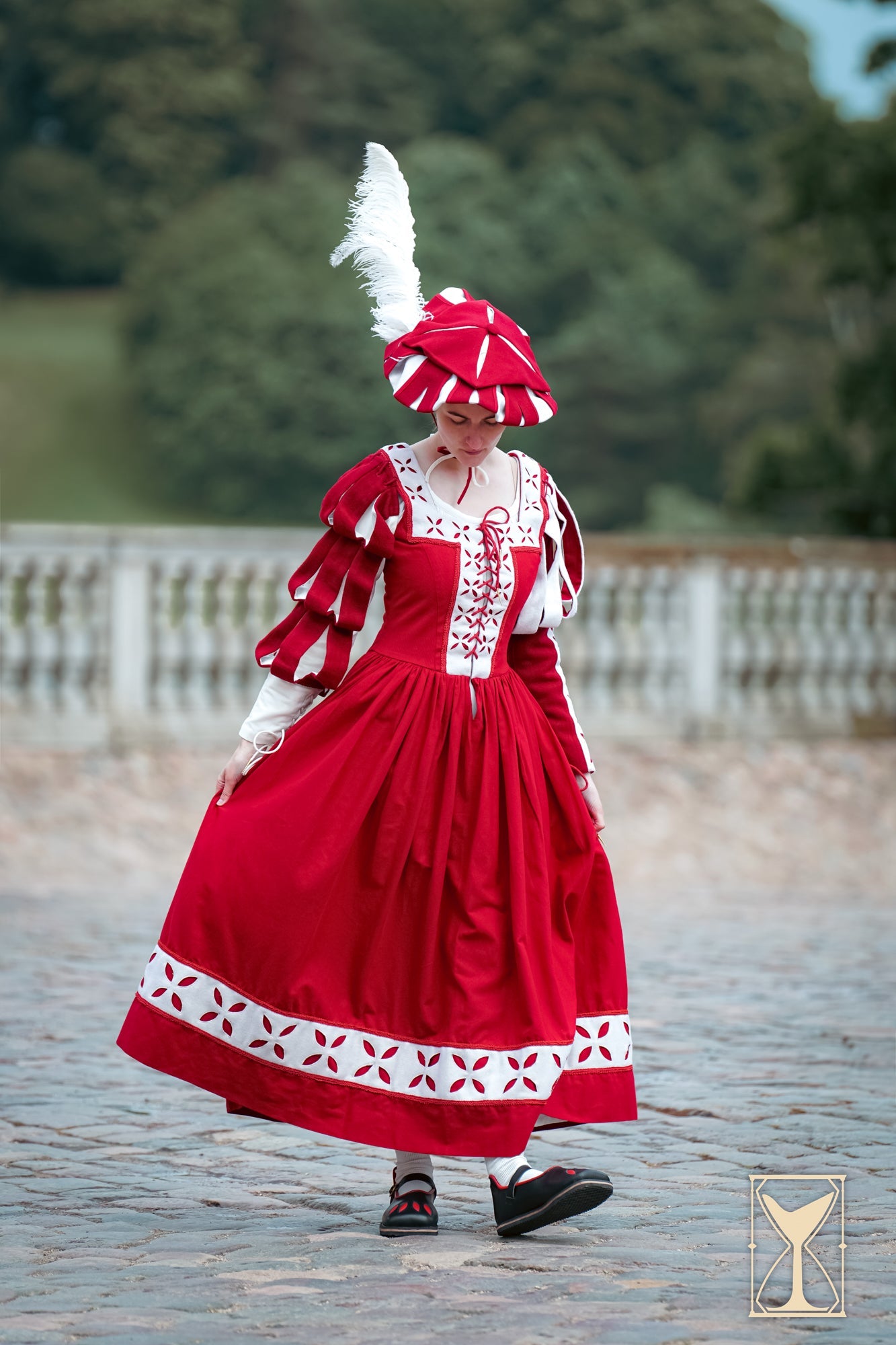 Kampfrau dress - Epic Armoury America