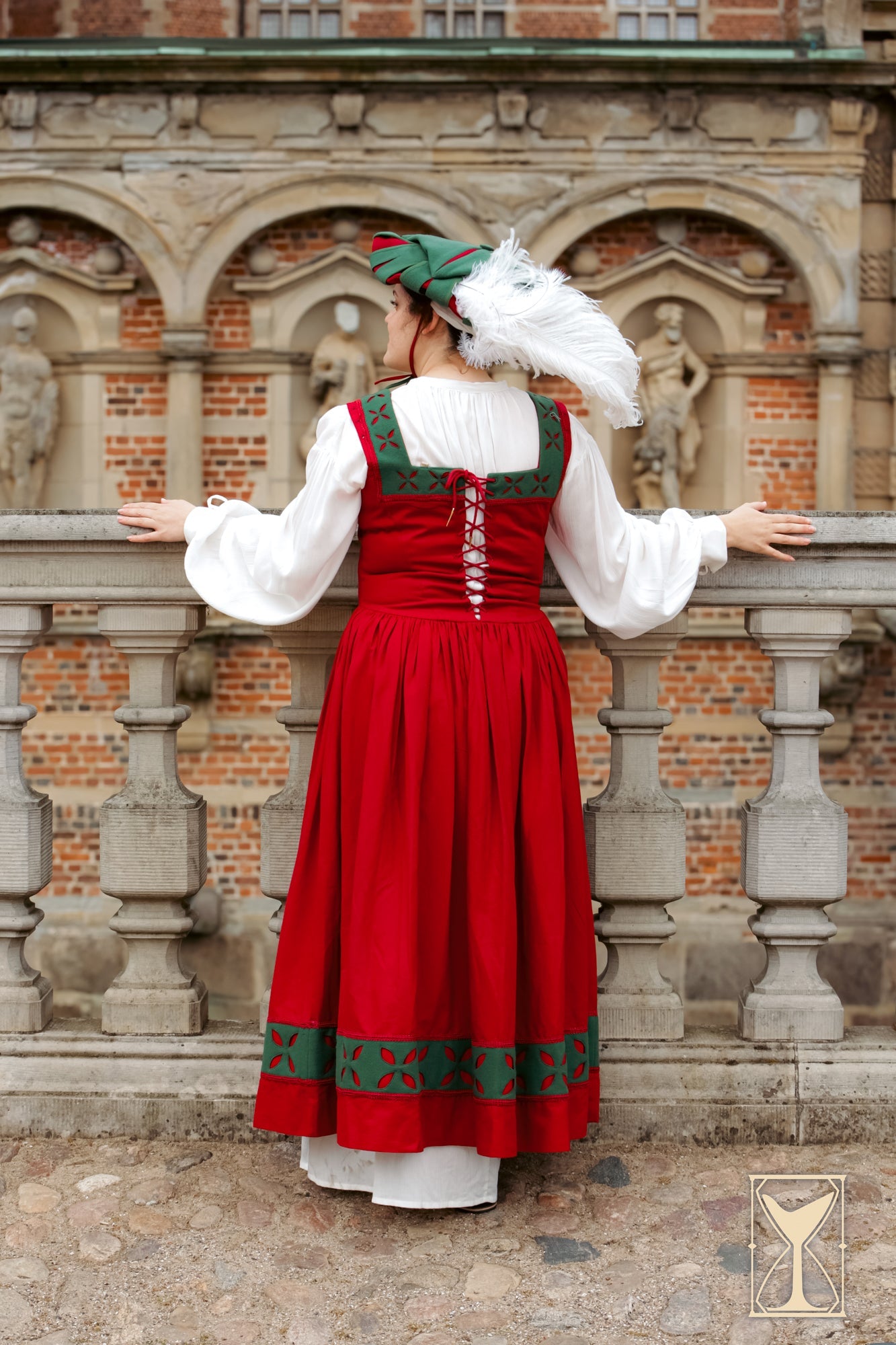 Kampfrau dress - Epic Armoury America