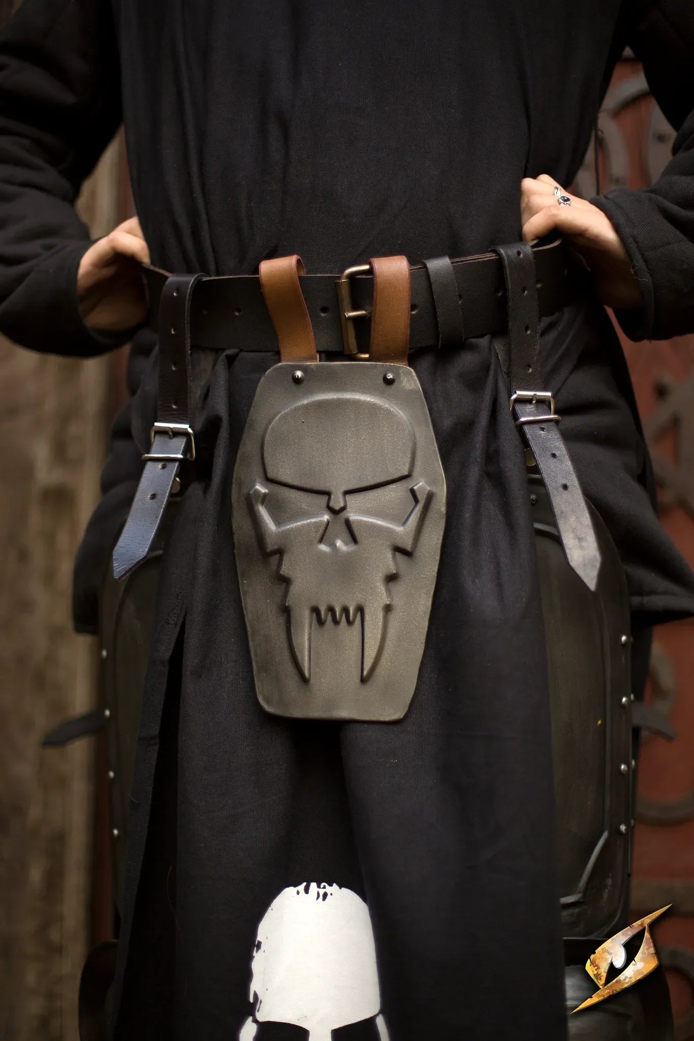 CQ Undead Skull Plate attached to belt of a dark attire, representing the Bone Queen's corpse warriors.