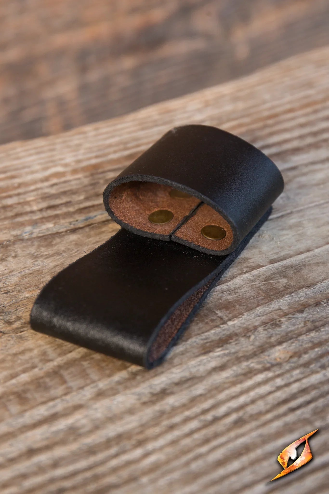 Throwing Knives Holder - 1pc, black leather design for securely holding throwing knives at your belt.