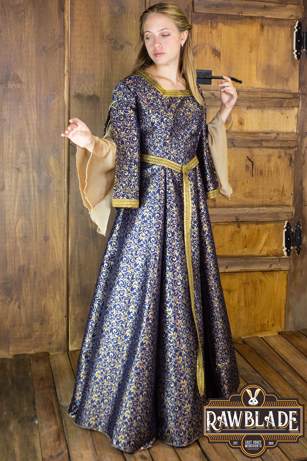 Aquitania Noble Dress in gold brocade with tulle sleeves, perfect for LARP and special events.