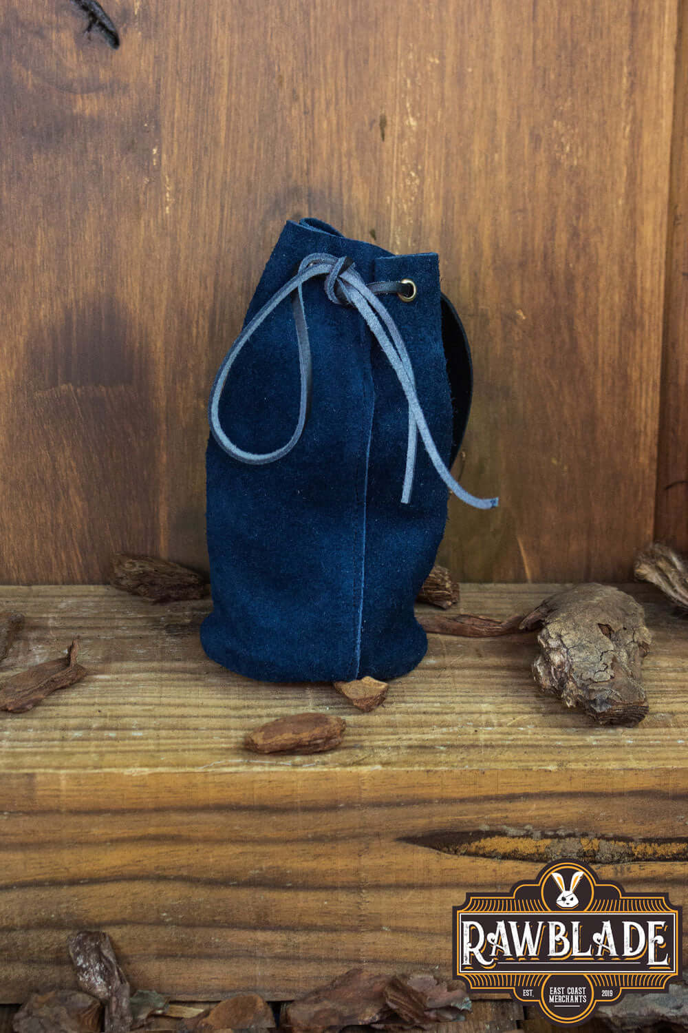 Adventurer Tube Pouch made of dark fabric, ideal for carrying various items for adventurers and scholars.