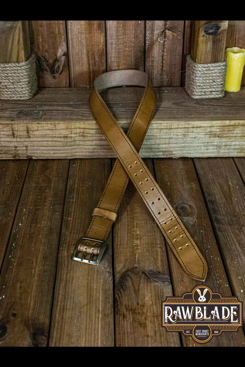 Adventurer Belt made of cowhide leather, featuring a medieval design and used look, perfect for adventurous styles.