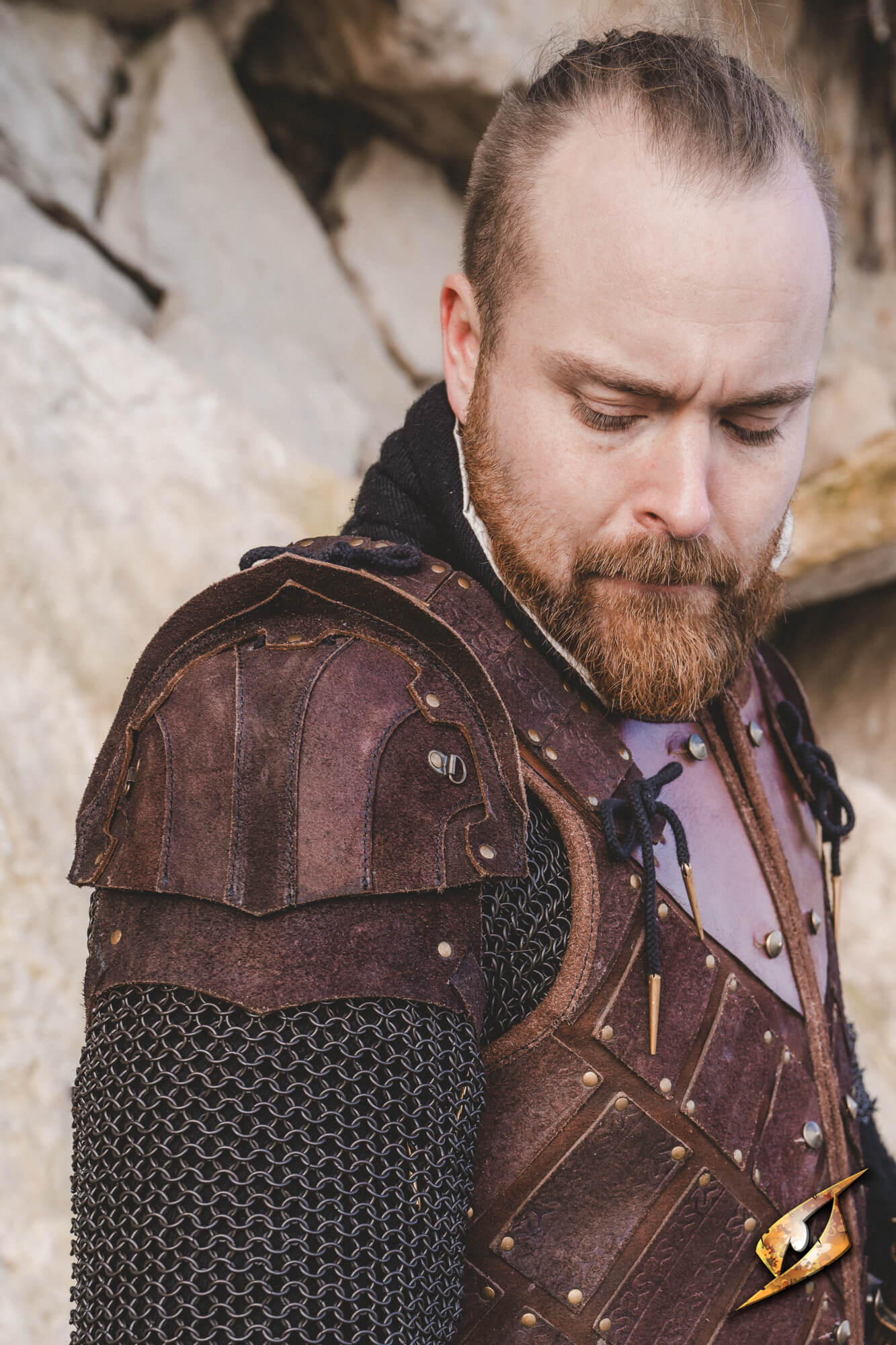 Woodsman Suede Shoulder Armour