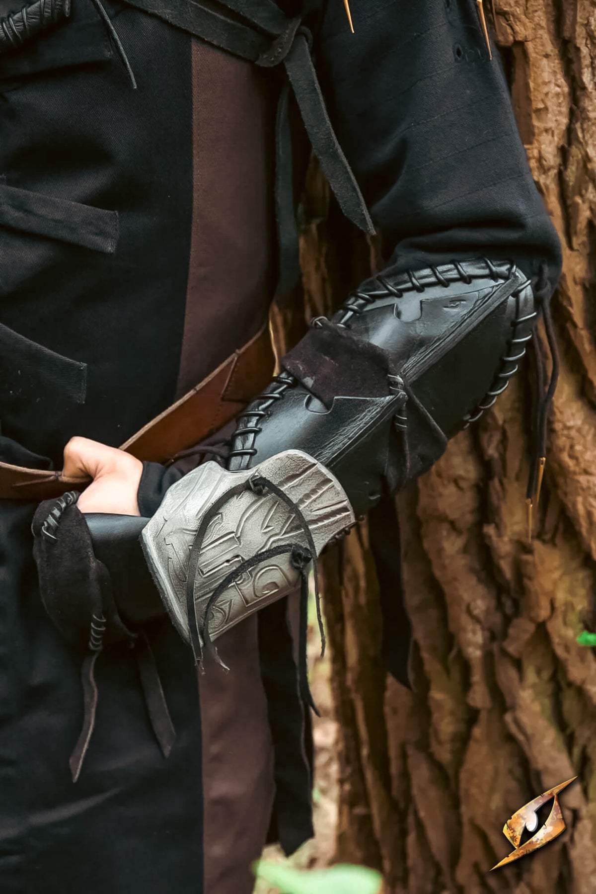 Bone Bracer
