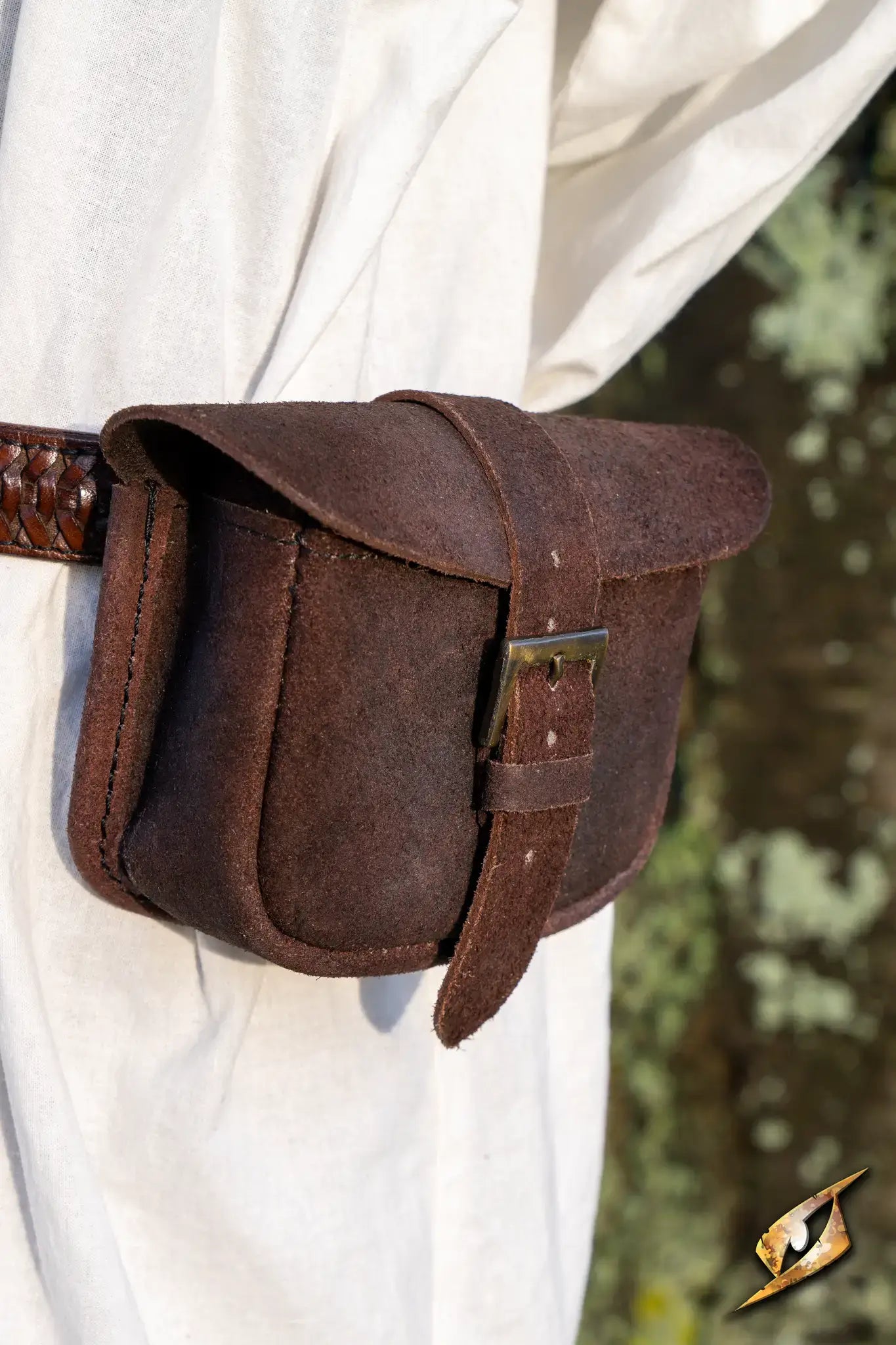 Warrior bag - Suede - Small attached to a belt, perfect for storing small items during adventures.
