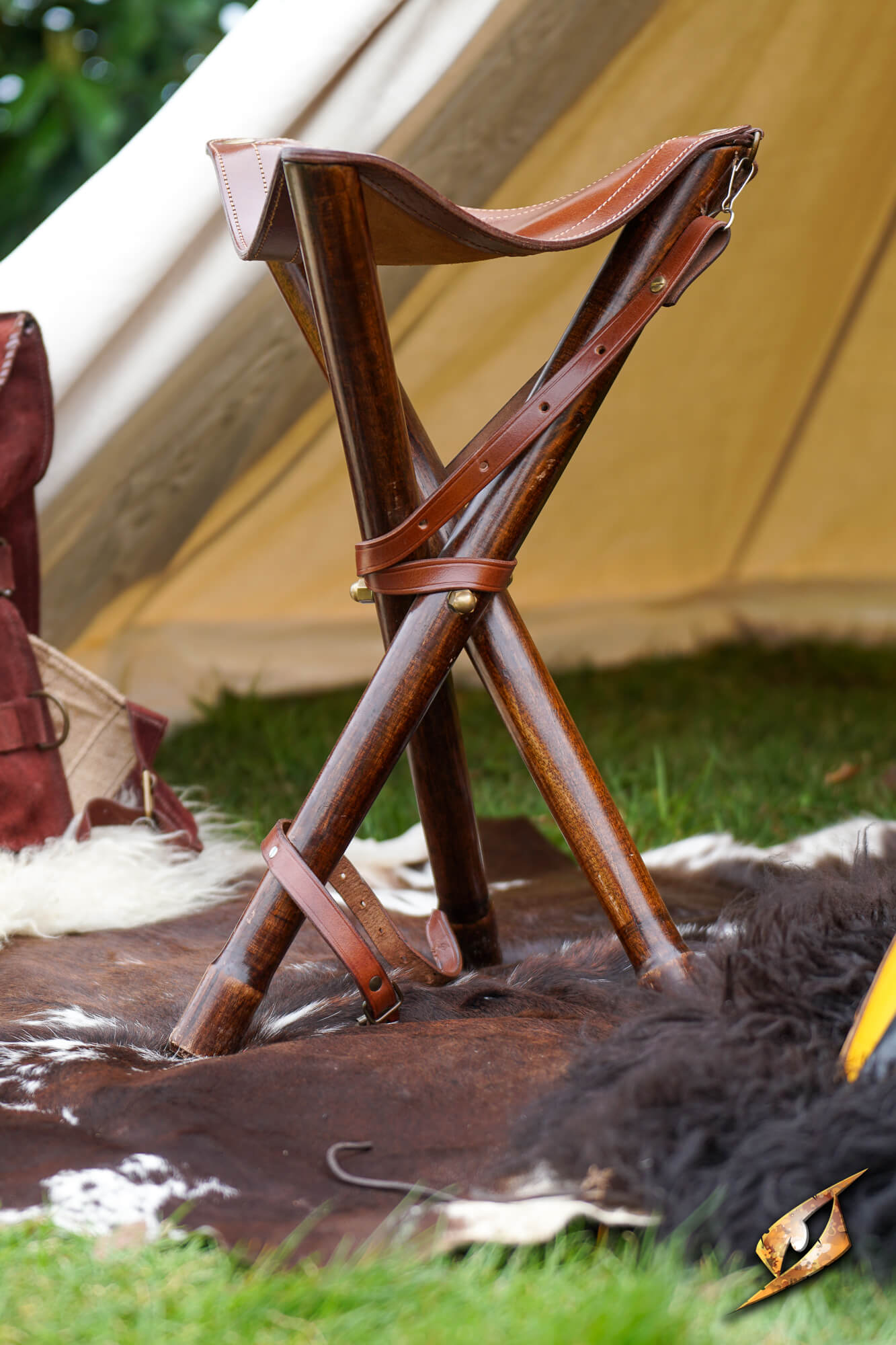 Tripod Stool - Portable & Durable | Epic Armoury