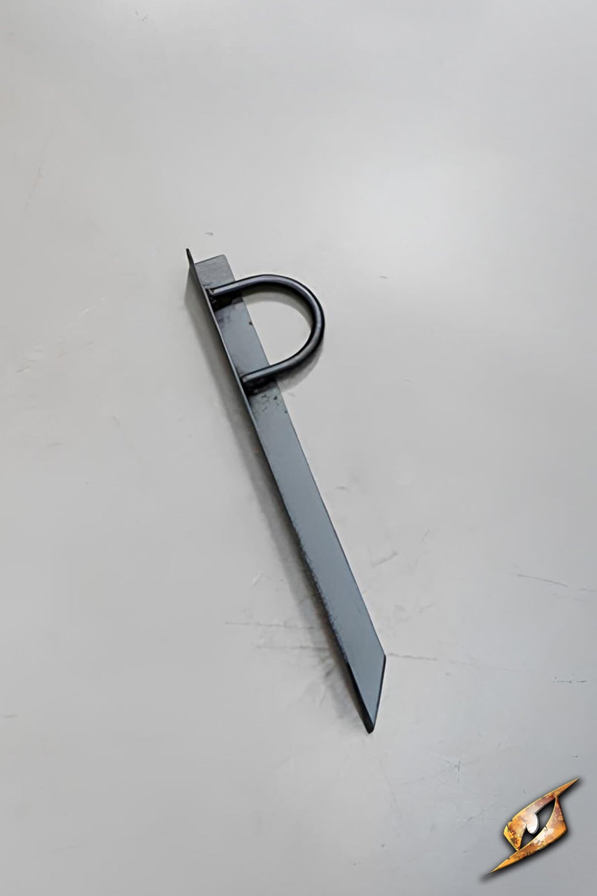 V-Shape Iron Peg A