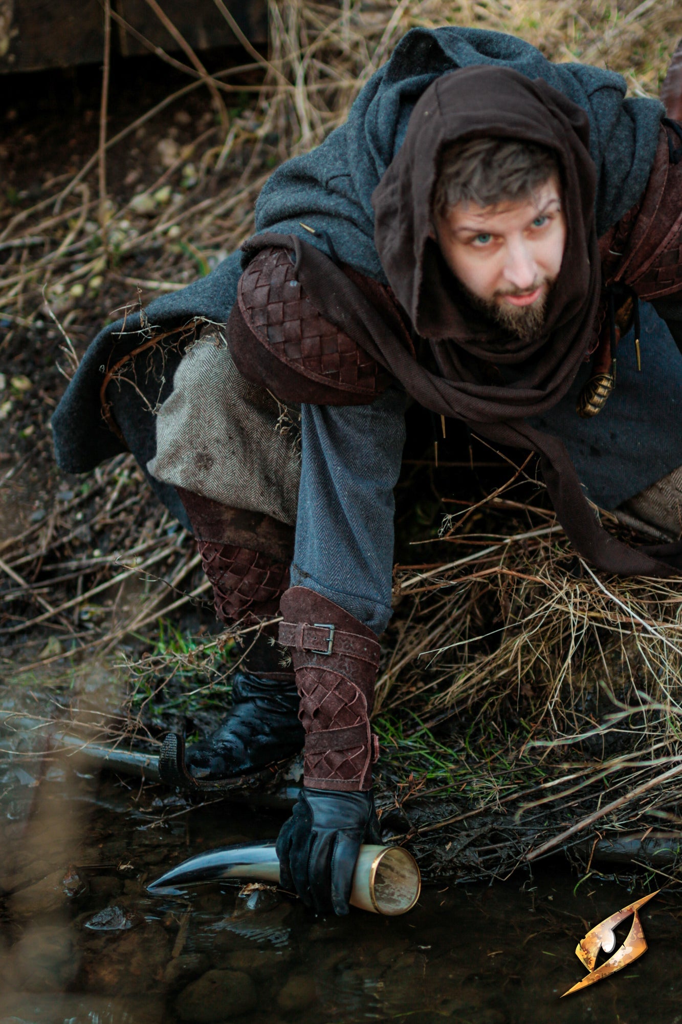 Ranger Bracers - Suede