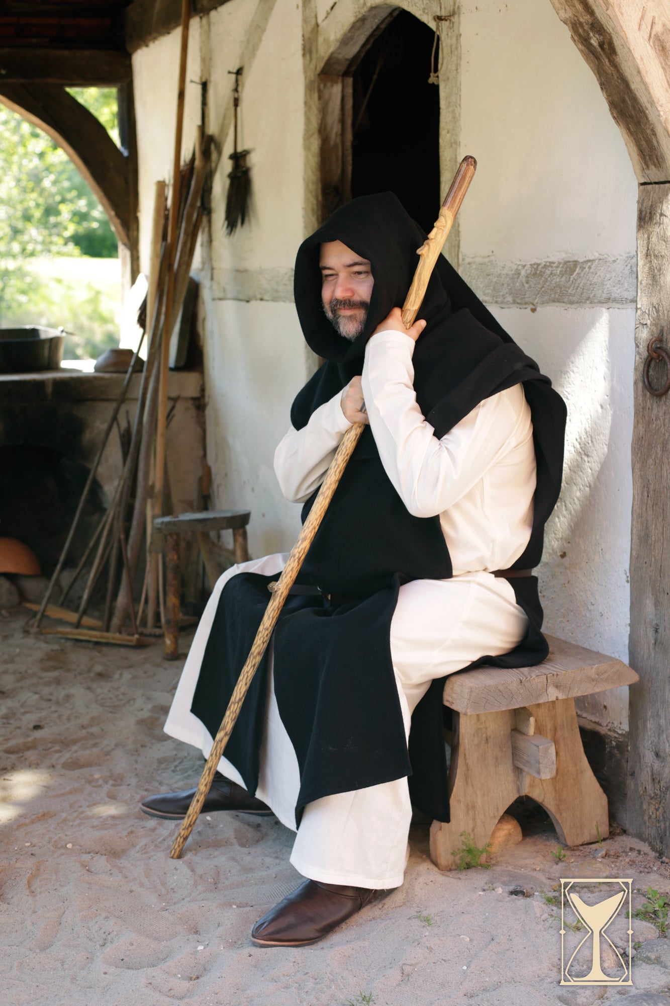 Simple Liripipe Hood - Brushed Wool - Epic Armoury America