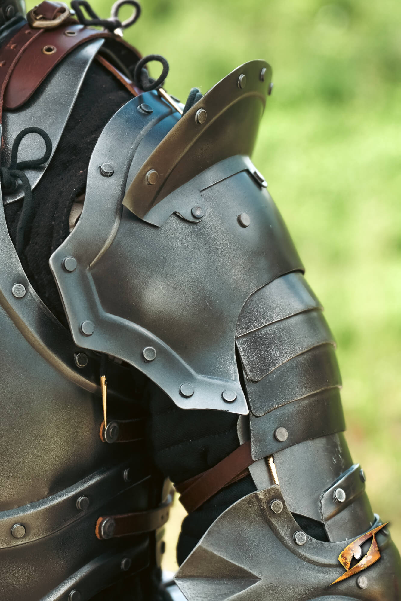 Captain Pauldrons - Light Kit