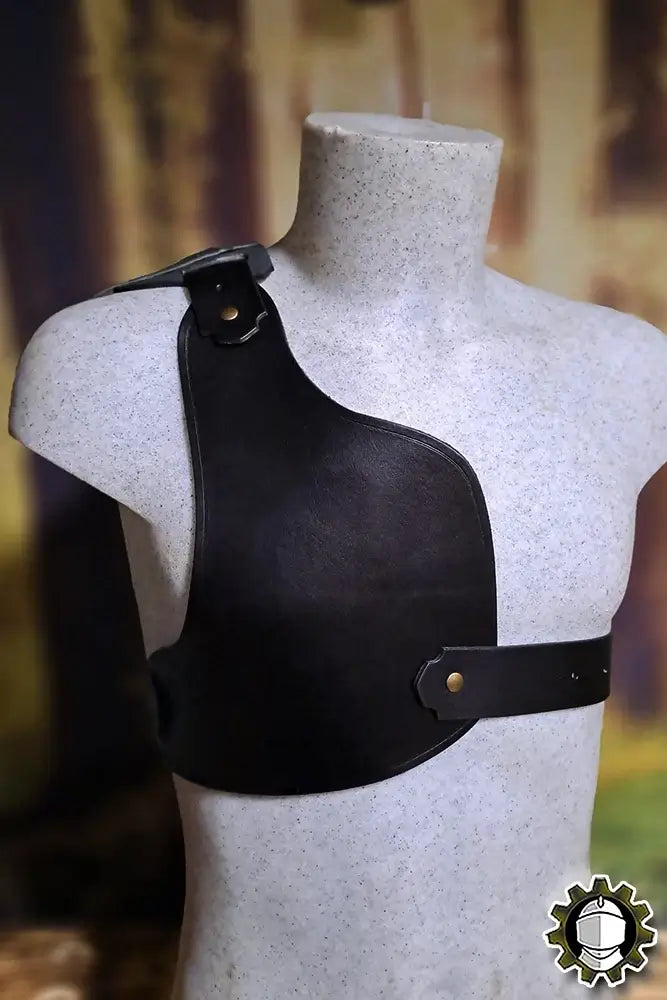 Harness Decimus (Fighter) asymmetric leather harness for bold warriors and costumes.