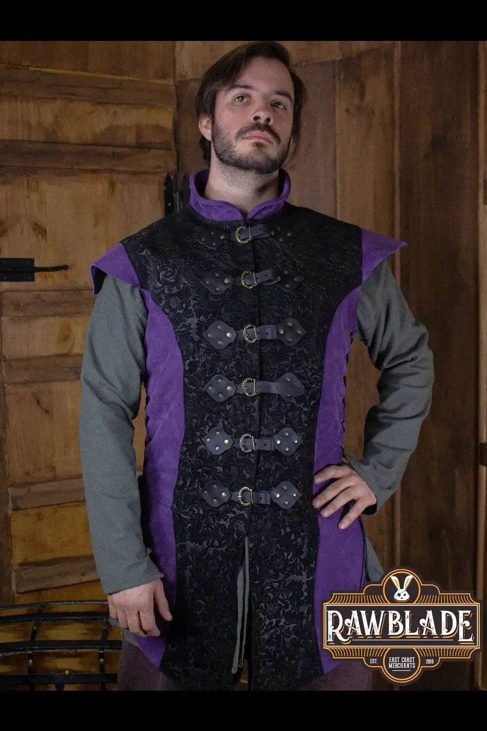 Yalon Long Jerkin Deluxe showcasing intricate design and noble style, perfect for elegant characters.