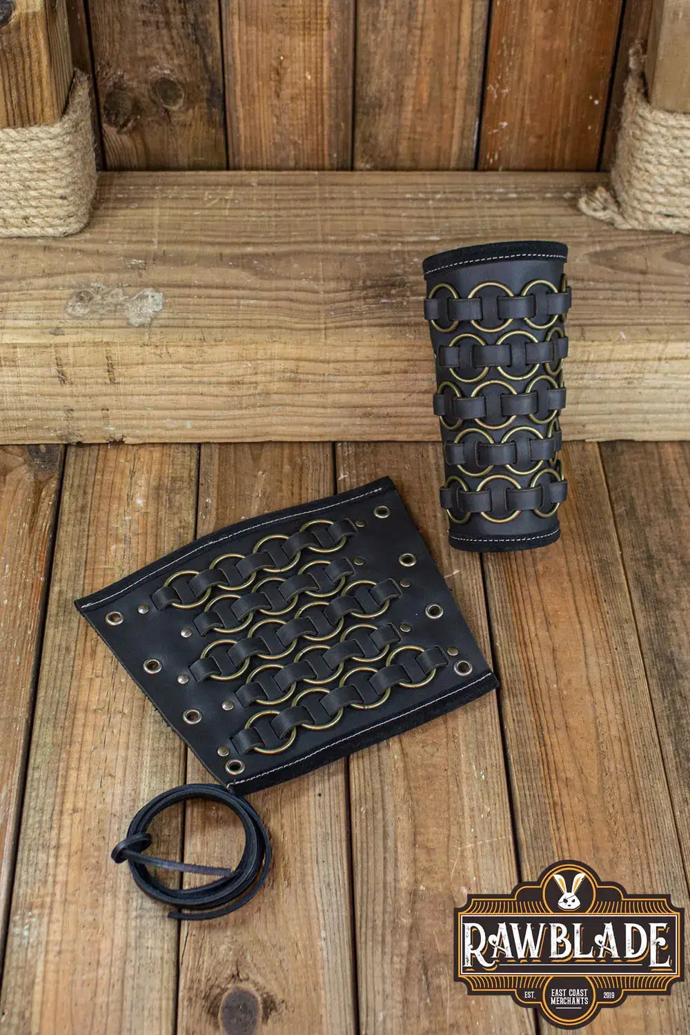 Fighter Bracelet, adjustable leather bracelet with straps and buckles, perfect for combat and maximum protection.