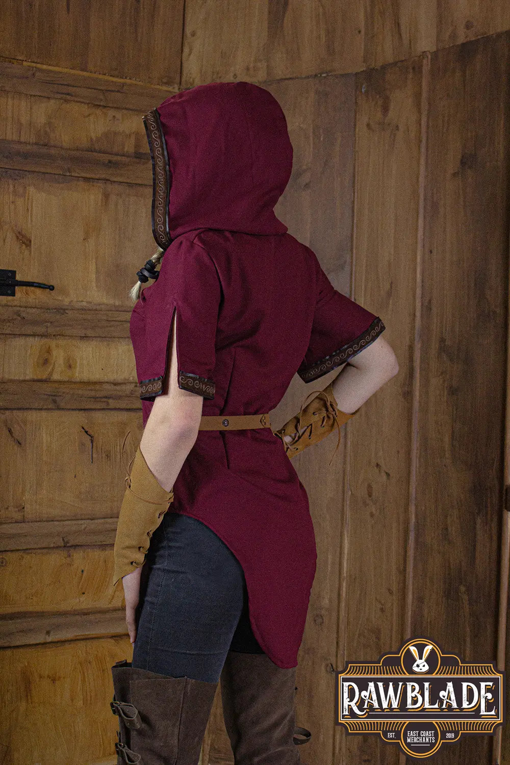 Aquitania Noble Dress in rich burgundy with hood, perfect for medieval events and larp.
