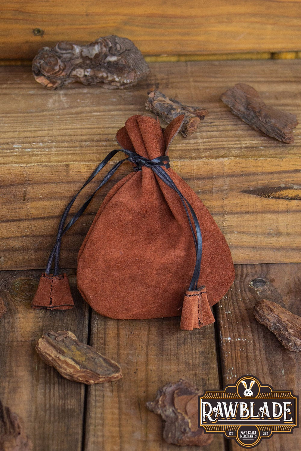 Alentorn Coin Bag made of soft split leather, ideal for keeping coins or small valuables safely stored.