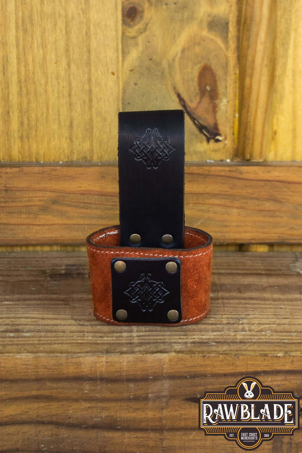 Wanderer Holder featuring Celtic designs, high-quality split leather, and stitched borders, measuring 12cm total height.